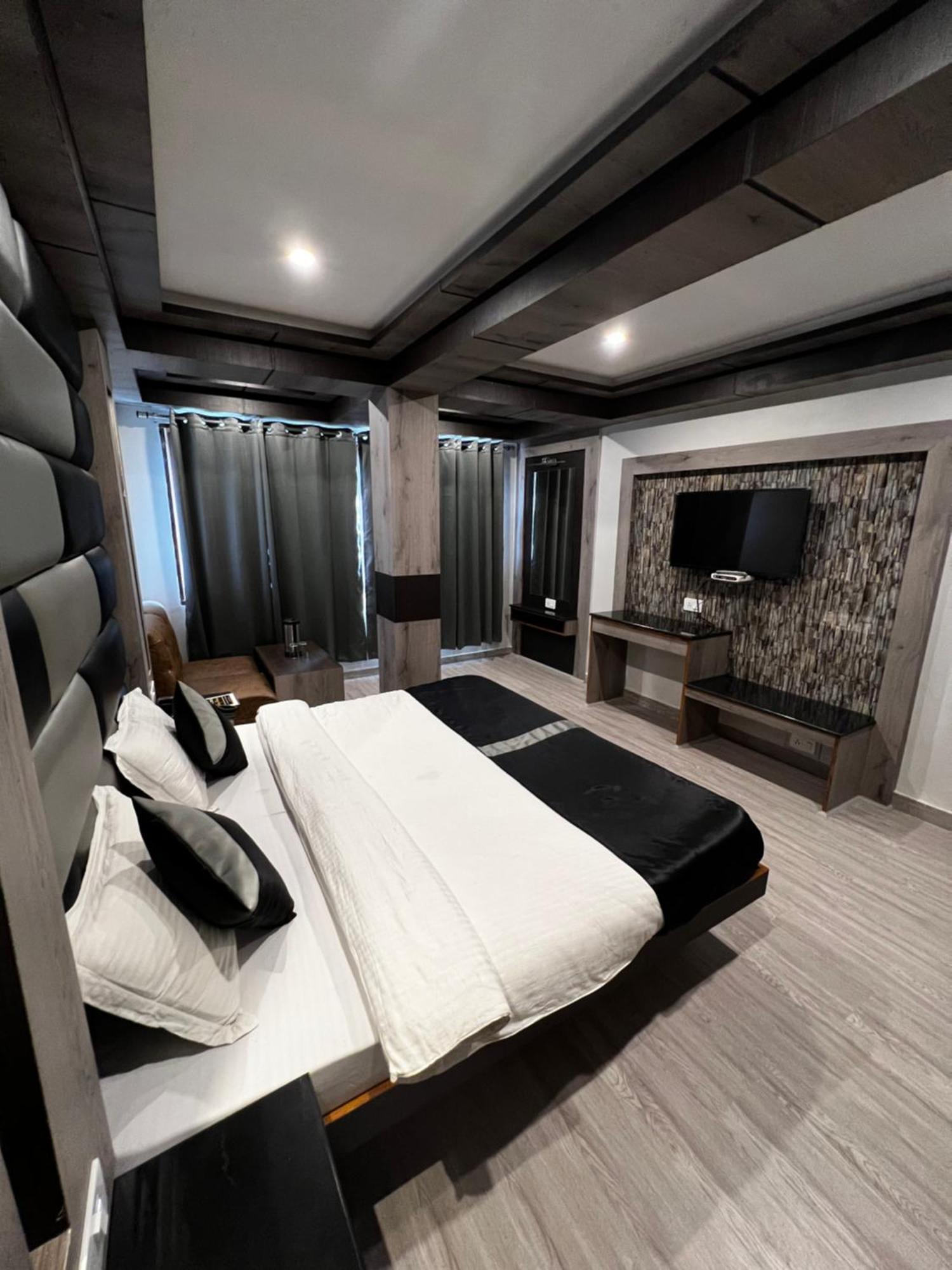 Hotel Victory Simlá Kültér fotó